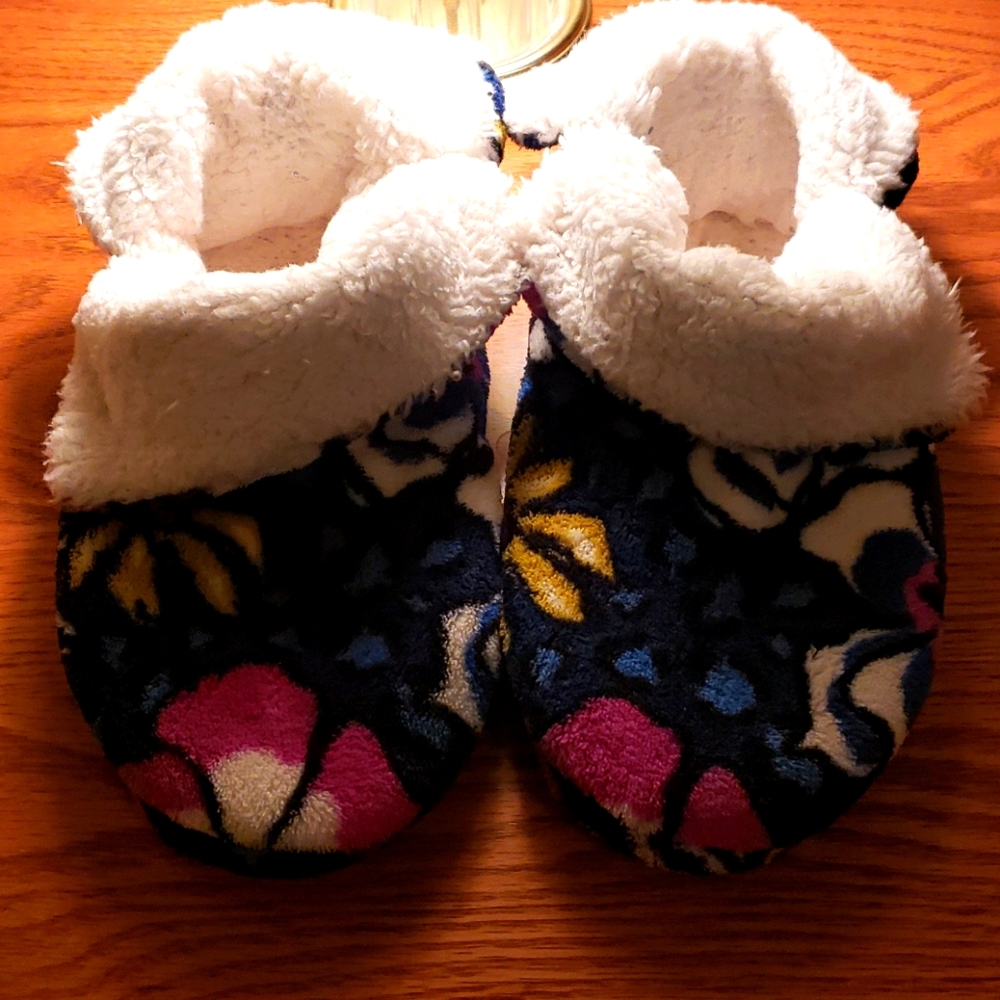 Vera Bradley slippers